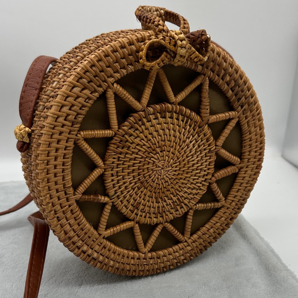 Crossbody Round Rattan Wicker with Brown Leather Strap Purse